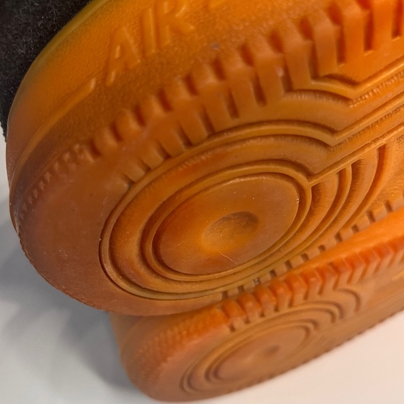 ❌️SOLD❌️Air Jordan 1 High ‘07 LV8 “Black Gum” - Picture 9 of 10